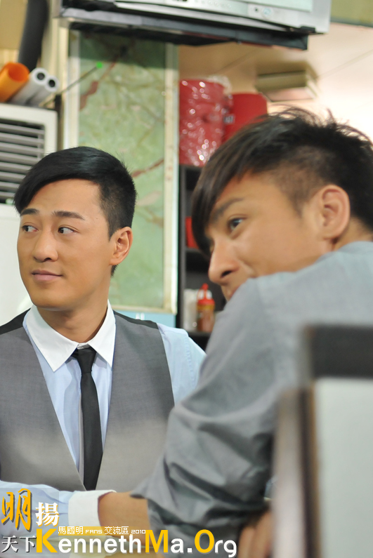 《谈情说案》海报