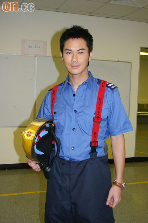 《烈火雄心III》海报第3张图片 《烈火雄心III》海报第3张图片