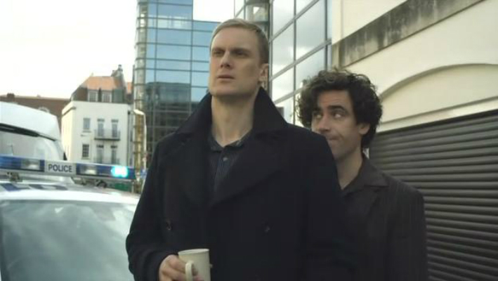 《全能侦探》海报第2张图片