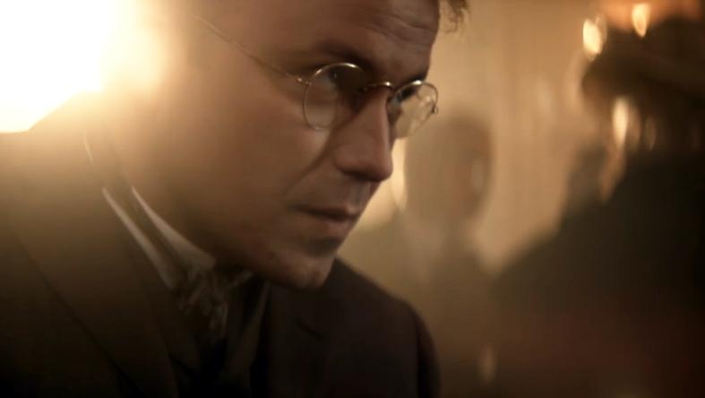 《恋爱中的女人》海报第23张图片