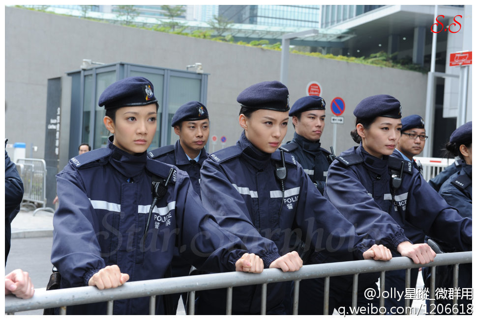 《女警爱作战》海报第21张图片