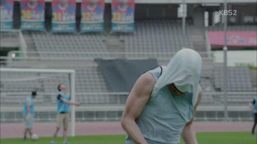 《制作人》剧照第11张图片