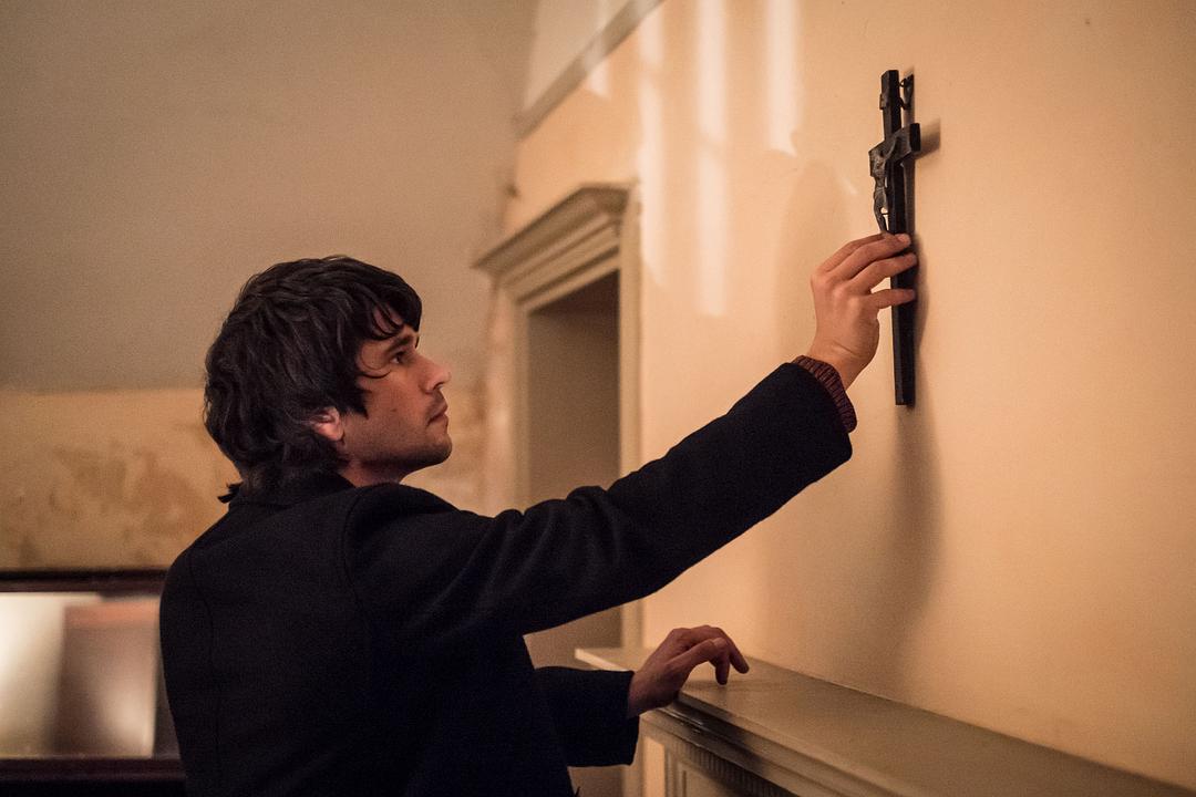 《伦敦谍影》剧照第43张图片