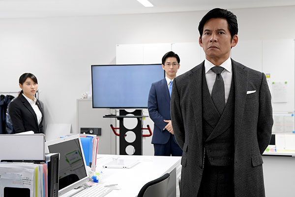 《IQ246：华丽事件簿》海报第21张图片