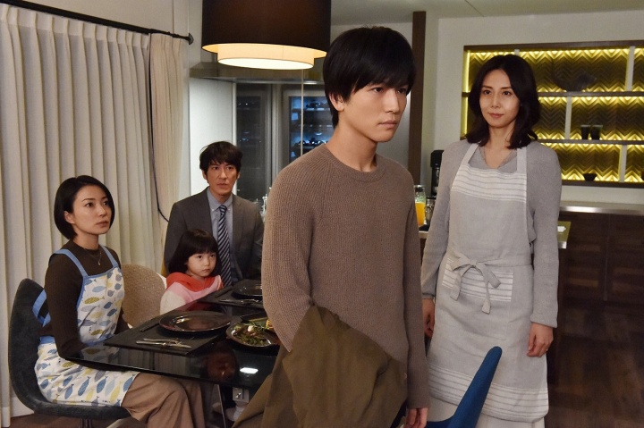 《砂之塔：知道太多事情的邻居》海报第60张图片