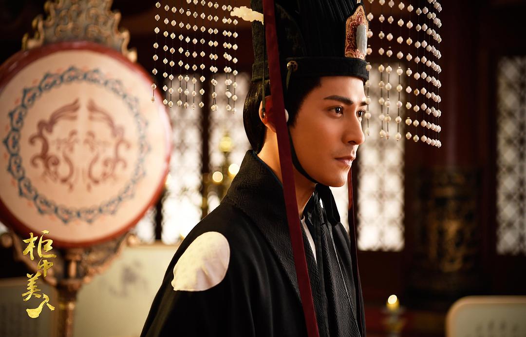 《柜中美人》海报第16张图片