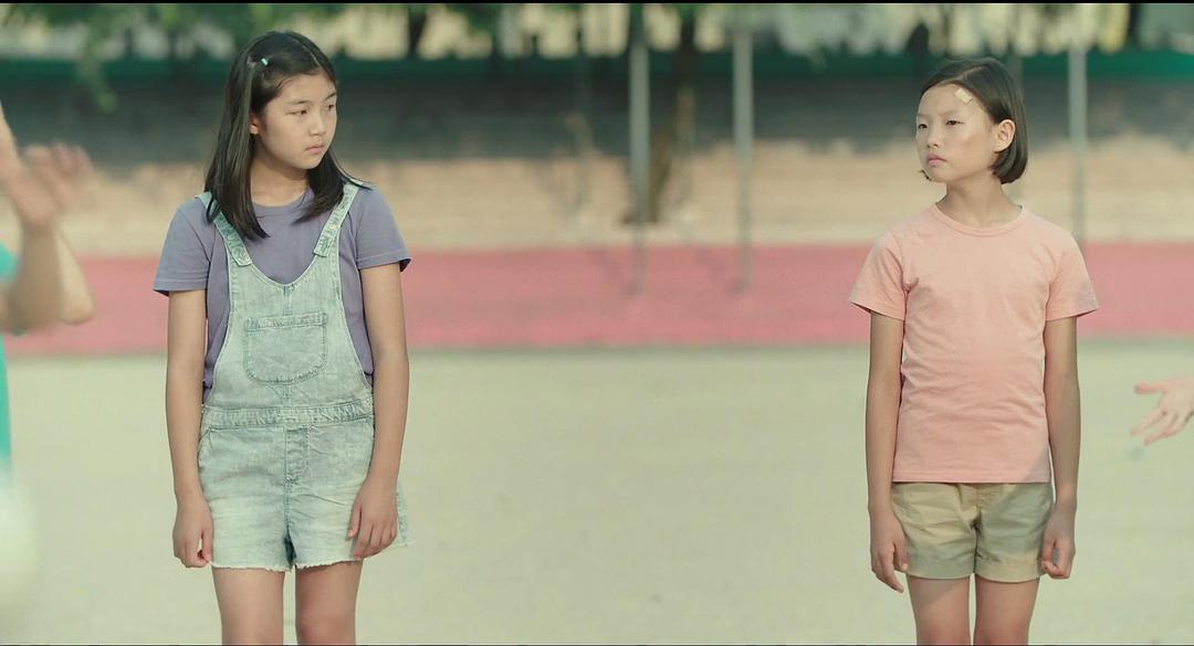 《我们的世界》海报第33张图片