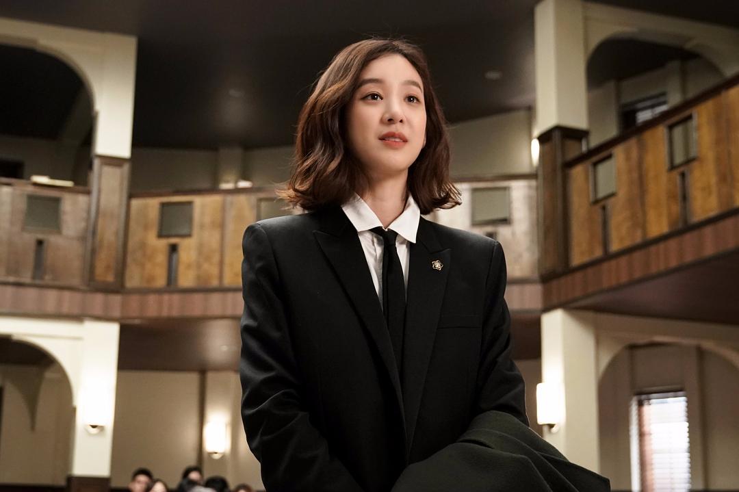 《魔女的法庭》剧照第53张图片