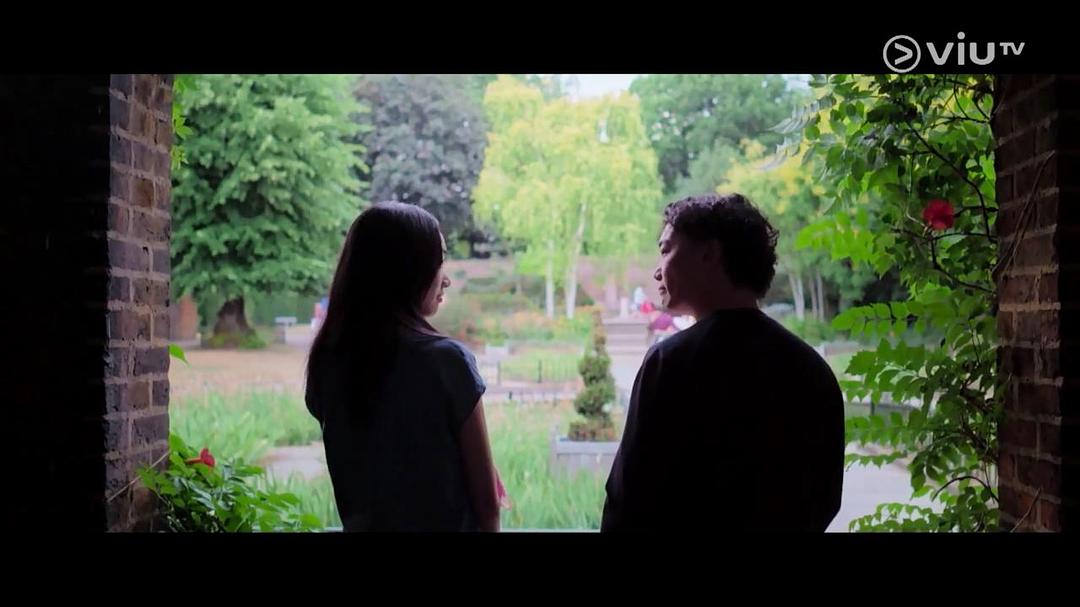 《短暂的婚姻》剧照第12张图片