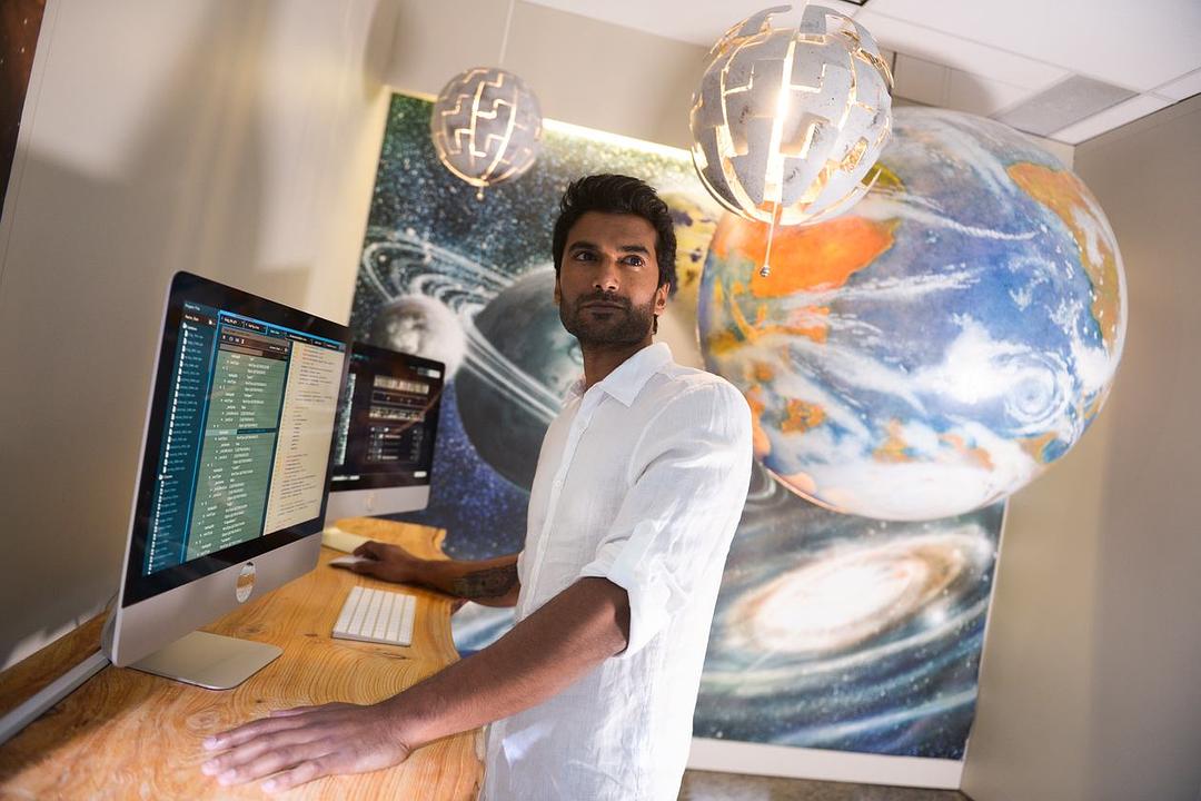 《虚拟幻梦》海报第55张图片 《虚拟幻梦》海报第55张图片