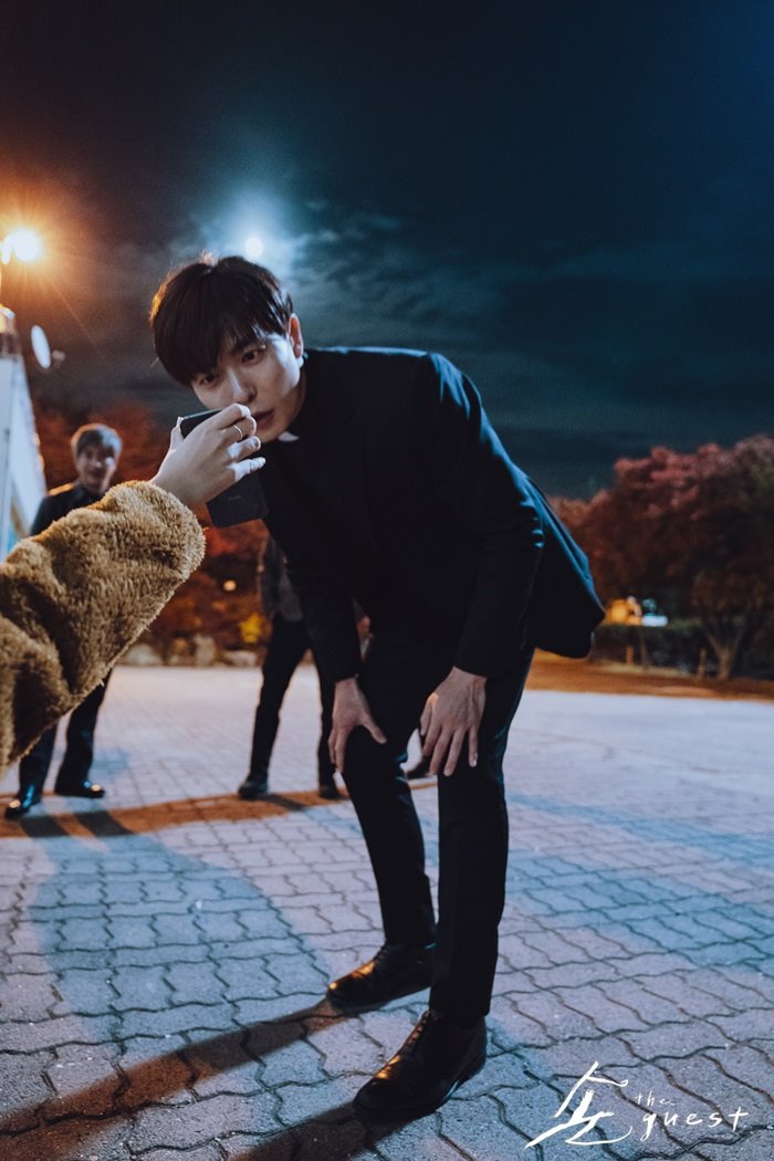 《鬼客》海报第40张图片