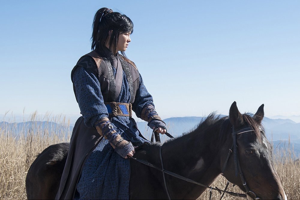 《逆贼：偷百姓的盗贼》剧照