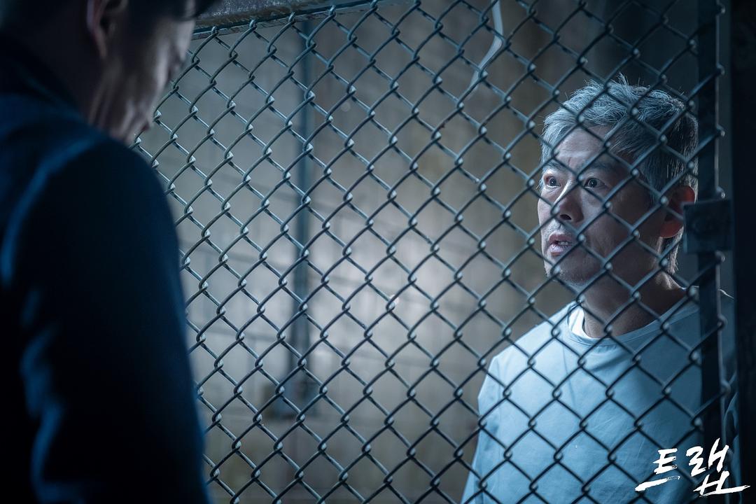 《圈套》剧照第19张图片