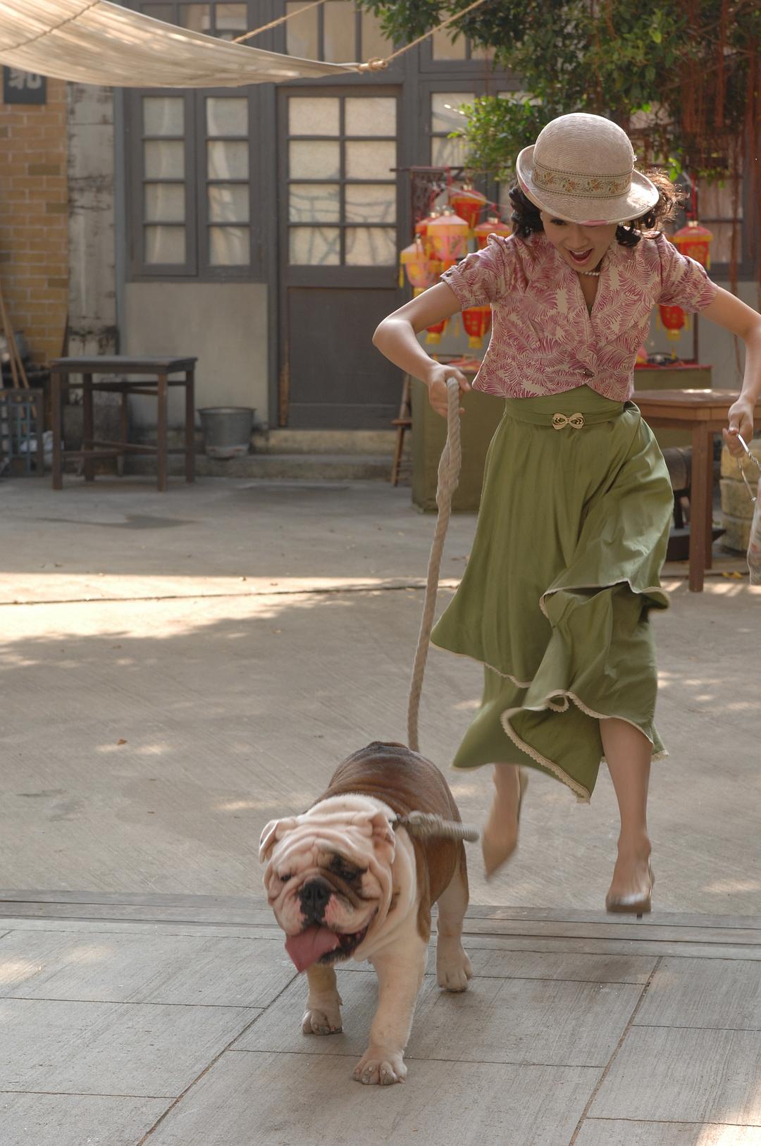 《银楼金粉》海报第20张图片