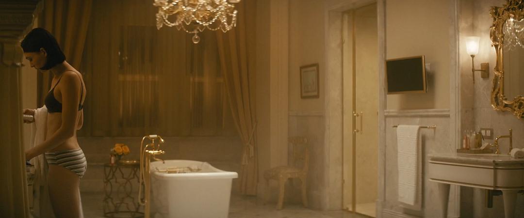 《孟买酒店》剧照第45张图片