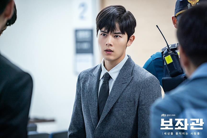 《辅佐官：改变世界的人们》剧照第32张图片