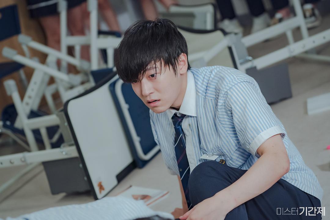 《临时制先生》剧照第28张图片