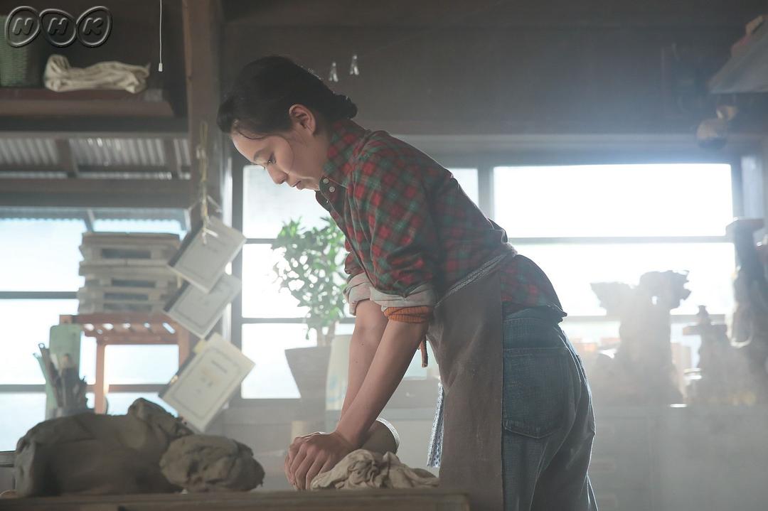 《绯红》剧照第16张图片