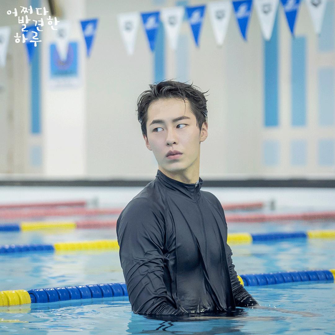 《偶然发现的一天》海报第14张图片