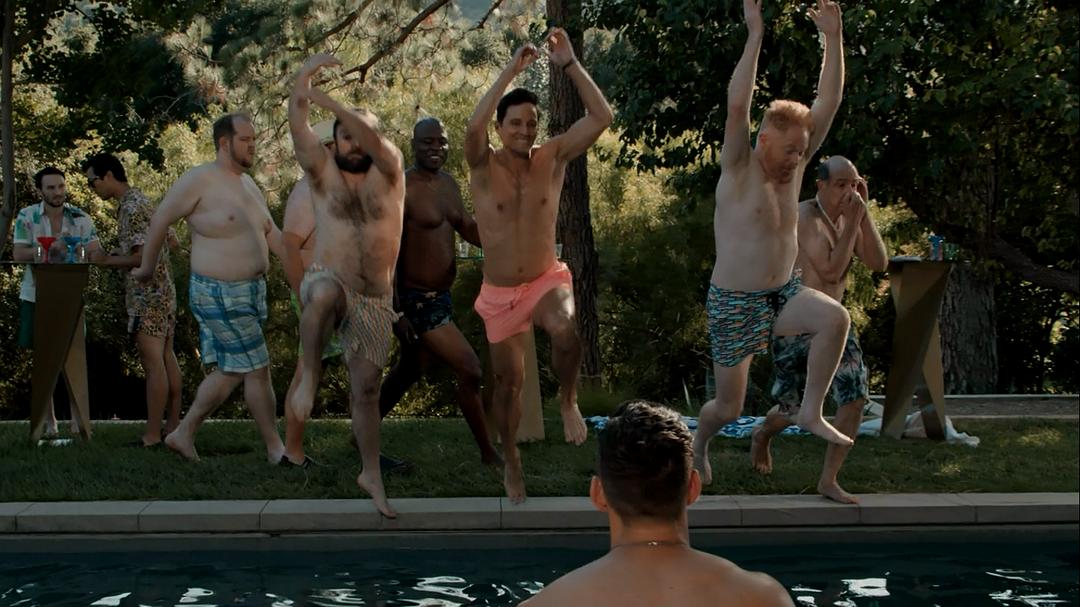 《摩登家庭第十一季》剧照第32张图片