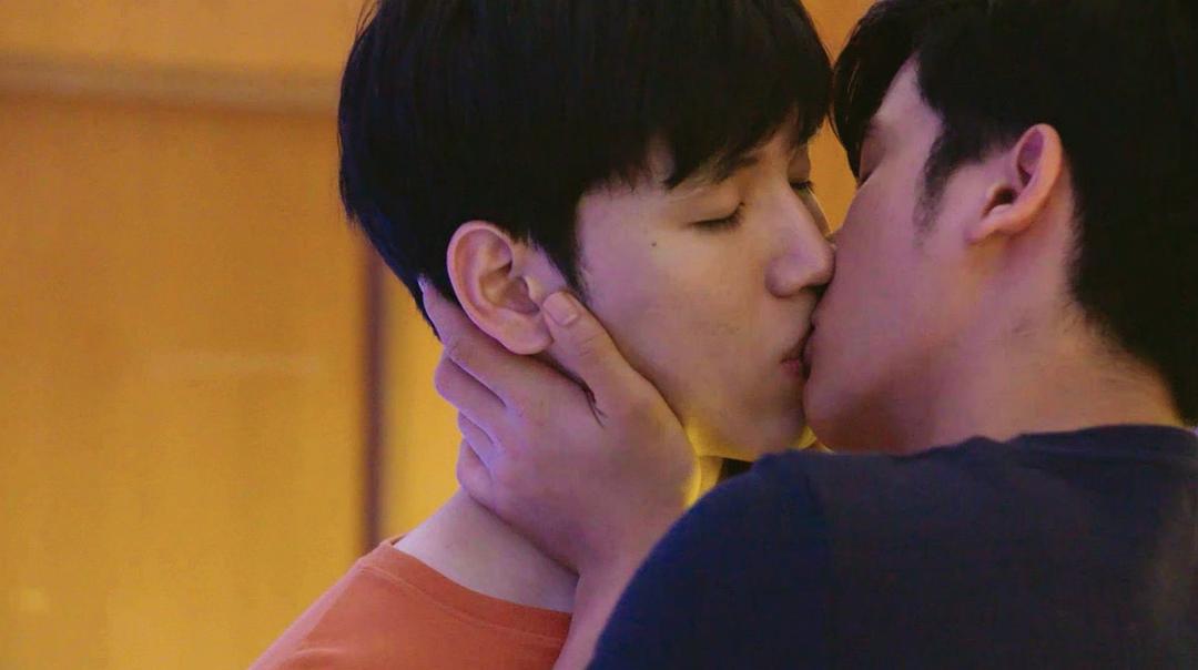 《深蓝之吻》剧照第4张图片