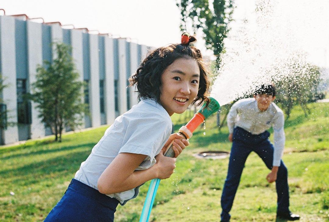 《闪光少女》剧照第25张图片