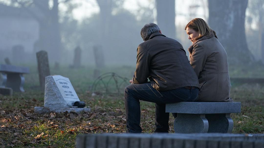 《局外人》海报第8张图片