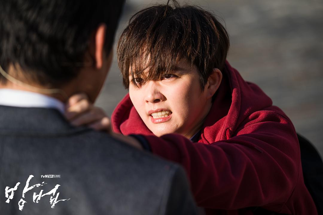 《谤法》剧照第17张图片