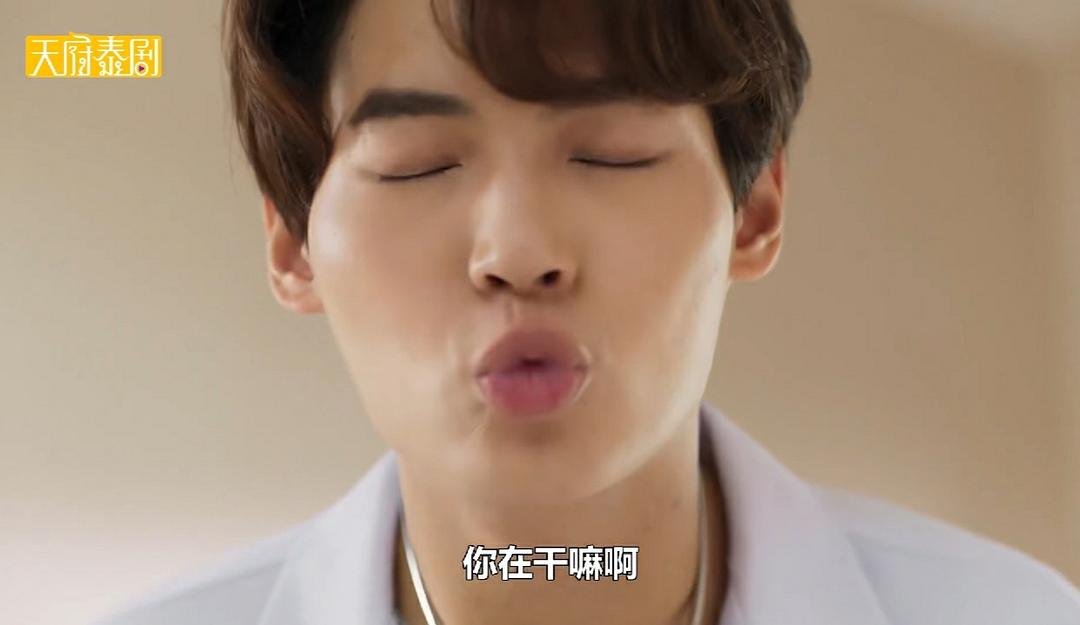 《恶魔姐姐》剧照第10张图片