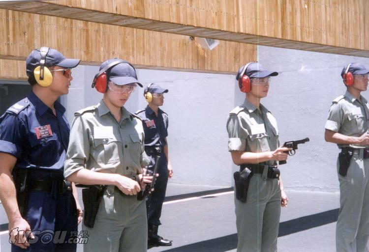 《学警雄心》海报第11张图片