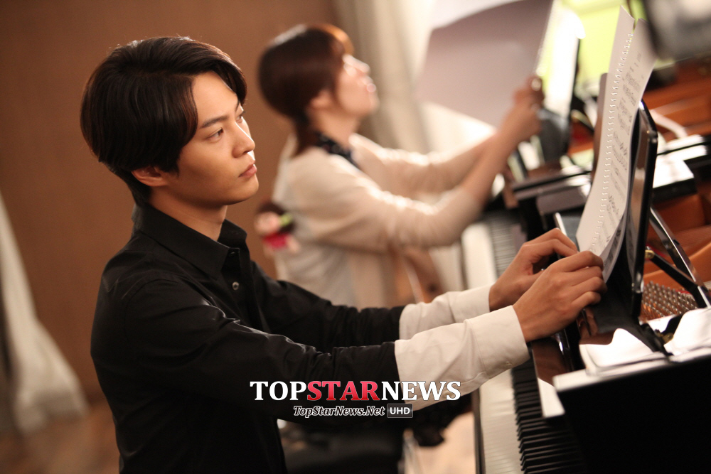 《明日如歌》剧照