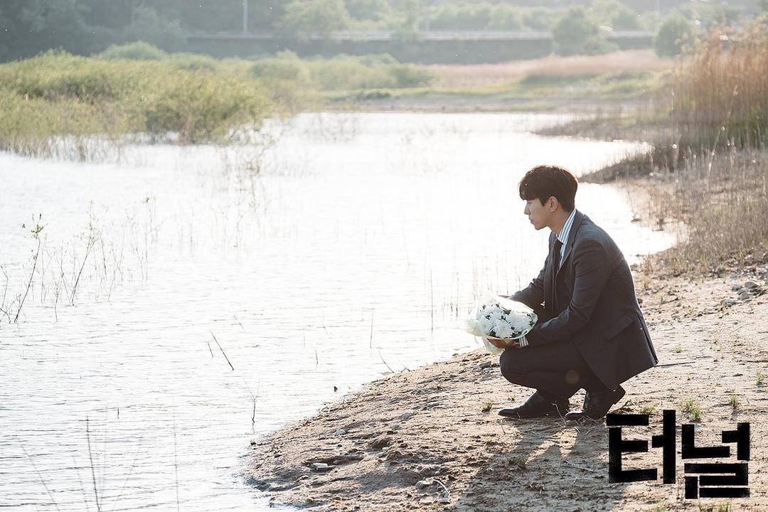 《隧道》剧照第60张图片 《隧道》剧照第60张图片