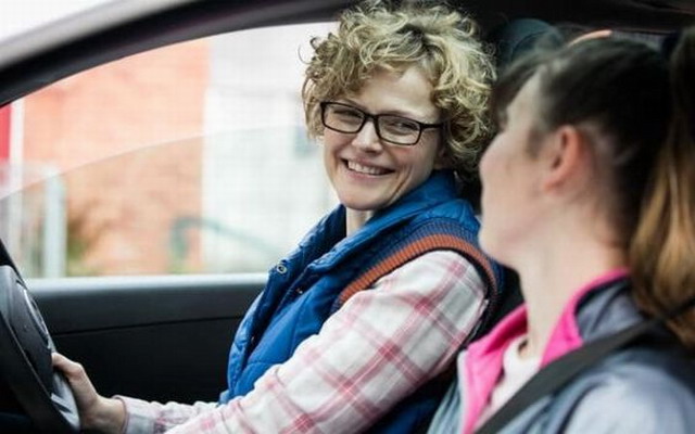 《三个女孩》海报第1张图片 《三个女孩》海报第1张图片