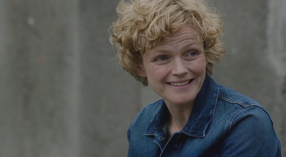 《三个女孩》海报第37张图片 《三个女孩》海报第37张图片