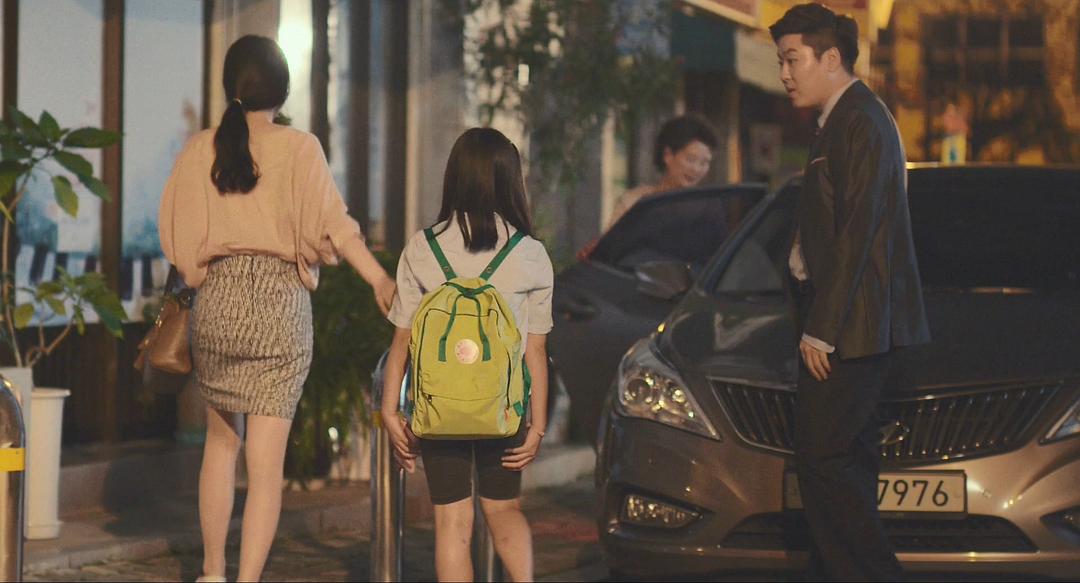 《我们的世界》海报第45张图片