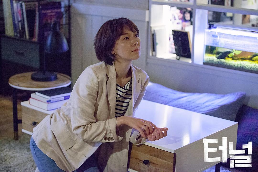 《隧道》剧照第28张图片 《隧道》剧照第28张图片