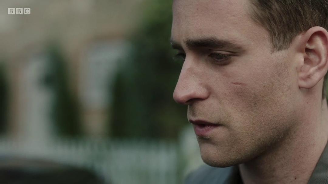 《橘衫男子》海报第47张图片 《橘衫男子》海报第47张图片