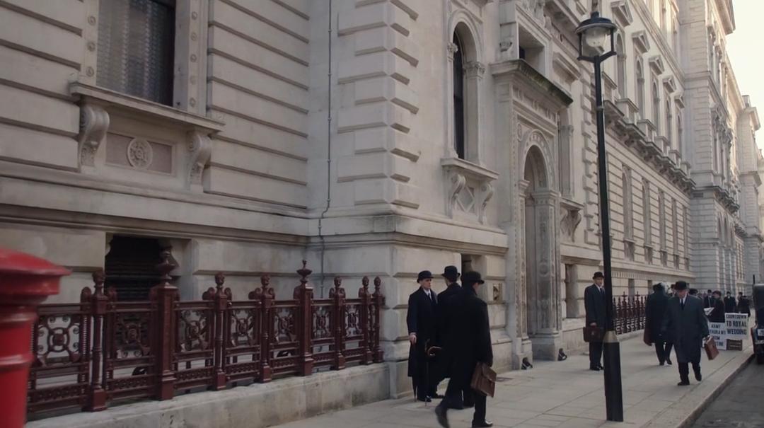 《橘衫男子》海报第30张图片 《橘衫男子》海报第30张图片