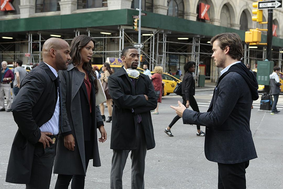 《真伪莫辨》剧照第19张图片 《真伪莫辨》剧照第19张图片