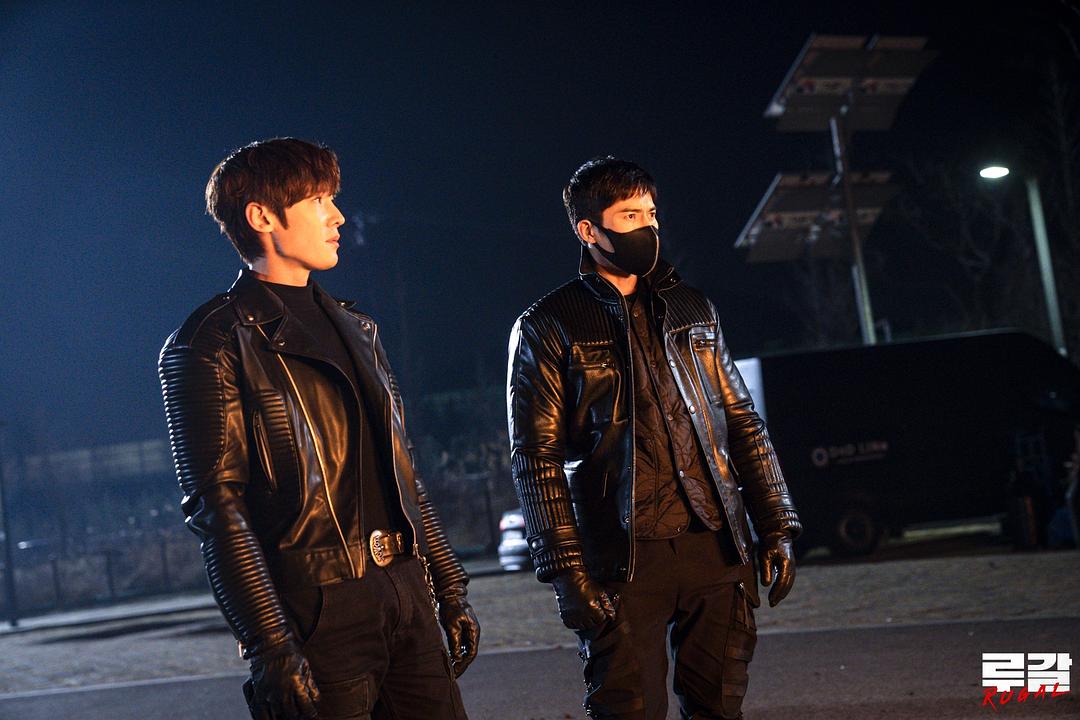 《泪竭》海报第29张图片 《泪竭》海报第29张图片