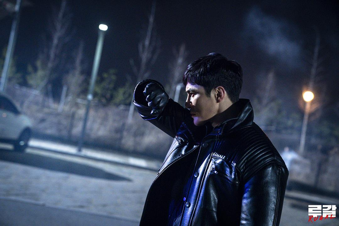 《泪竭》海报第22张图片 《泪竭》海报第22张图片