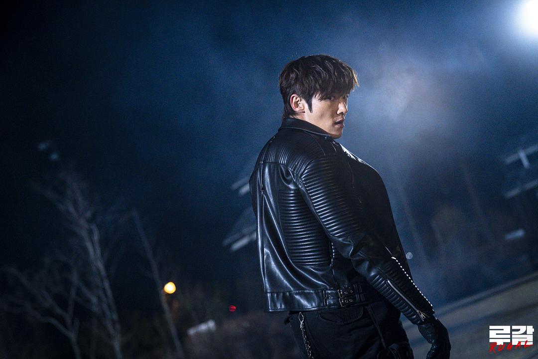 《泪竭》海报第17张图片 《泪竭》海报第17张图片